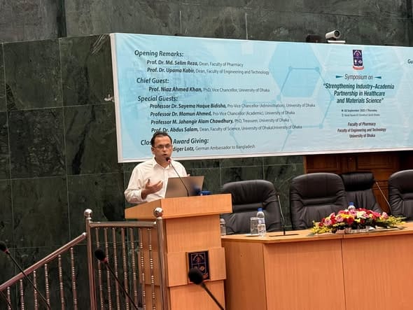 Dr. Ahsan Habib Addresses Symposium at Dhaka University 1